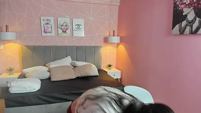 zara  sweet online show from 11/01/25, 01:13