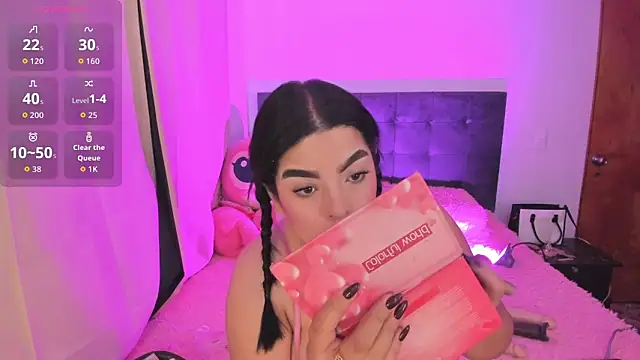 Kylie2211 online show from 05/09/26, 01:22