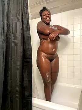 XxMidnightEssencexX online show from 11/24/25, 04:18