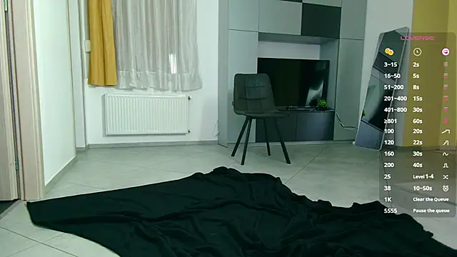 ChristianLevine  online show from 10/02/25, 05:03