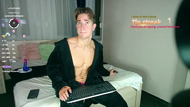 ChristianLevine  online show from 11/28/25, 06:21