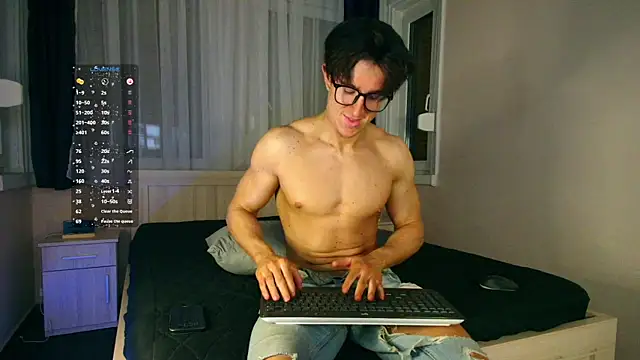 ChristianLevine  online show from 04/16/26, 07:25