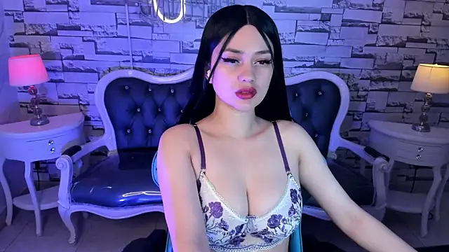 Snapshot of carlie_mayer_v chatting on 12/18/24, 04:31 carlie mayer v online show from 12/18/24, 04:31