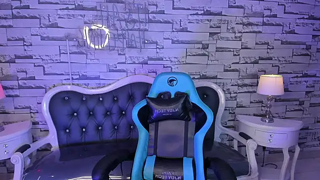 Snapshot of carlie_mayer_v chatting on 12/20/24, 10:49 carlie mayer v online show from 12/20/24, 10:49