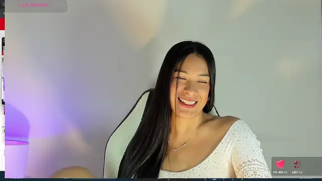 bella hadid1  online show from 02/16/25, 07:04