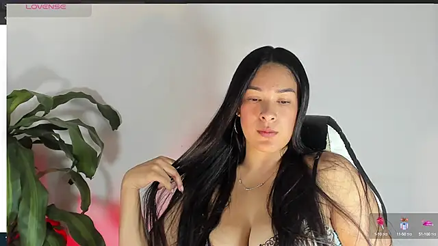 bella hadid1  online show from 03/17/25, 12:08