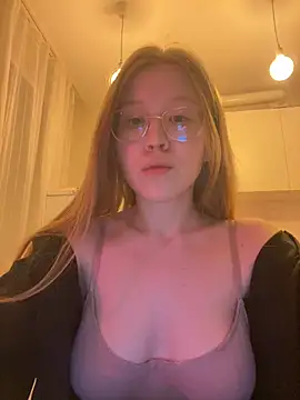 Eva Weyne online show from 12/28/24, 04:52