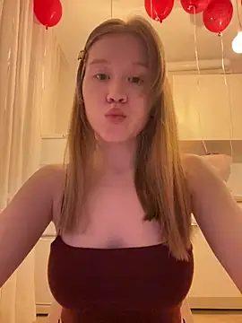 Eva Weyne online show from 03/28/26, 09:14