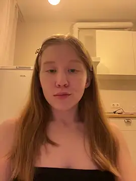 Eva Weyne online show from 04/26/26, 08:50