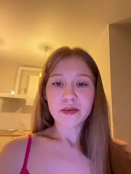Snapshot of Eva_Weyne chatting on 06/20/26, 10:12 Eva Weyne online show from 06/20/26, 10:12
