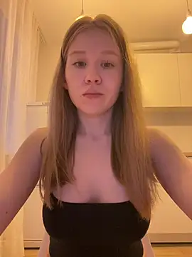 Snapshot of Eva_Weyne chatting on 06/23/26, 05:22 Eva Weyne online show from 06/23/26, 05:22