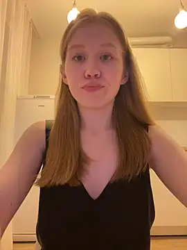 Snapshot of Eva_Weyne chatting on 06/28/26, 10:27 Eva Weyne online show from 06/28/26, 10:27