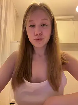 Snapshot of Eva_Weyne chatting on 07/19/26, 08:56 Eva Weyne online show from 07/19/26, 08:56