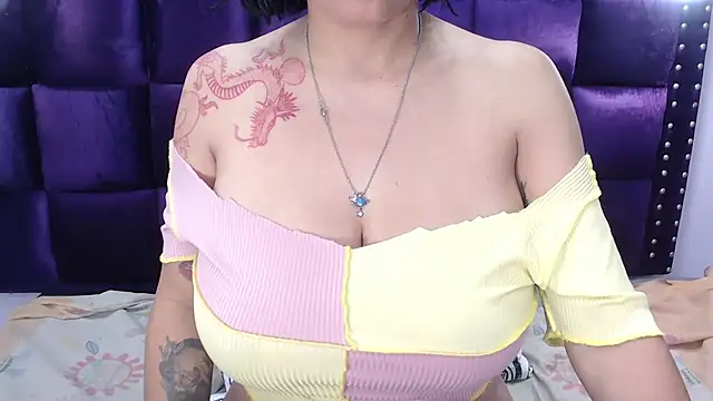 LindaKardi online show from 10/14/25, 04:52