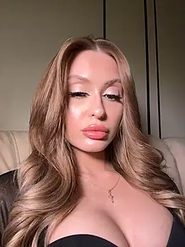 Sweet  Milly online show from 02/15/26, 06:59