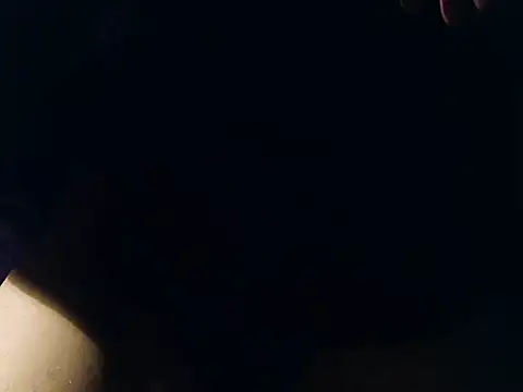 Snapshot of AllllYoursGirls chatting on 12/07/24, 11:23 AllllYoursGirls online show from 12/07/24, 11:23