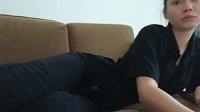 Mr-and-Mrs-Smith online show from 12/22/25, 10:23