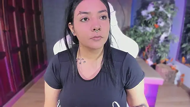 Evelynn online show from 10/18/25, 11:00