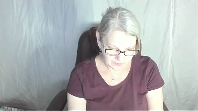 irinamaux online show from 03/06/25, 04:41