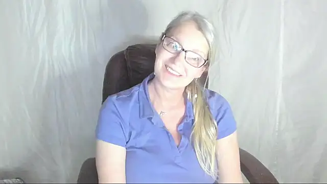 irinamaux online show from 03/20/25, 04:09