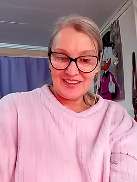 irinamaux online show from 12/23/25, 02:53