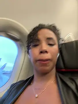 Snapshot of Brunettexio chatting on 03/14/25, 11:12 Brunettexio online show from 03/14/25, 11:12