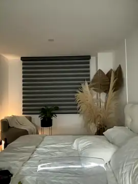 Snapshot of Brunettexio chatting on 09/25/25, 11:41 Brunettexio online show from 09/25/25, 11:41