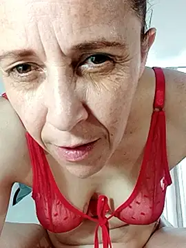 Snapshot of Emilyjunn chatting on 09/23/25, 05:16 Emilyjunn online show from 09/23/25, 05:16