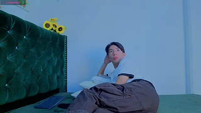 Levii Ackermann online show from 03/16/26, 02:21