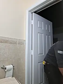 Zander823 online show from 04/08/26, 02:44