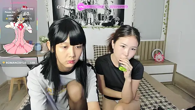 Snapshot of yena_gab chatting on 10/16/25, 06:42 yena gab online show from 10/16/25, 06:42