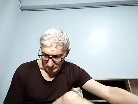 BIGUNCUTHARDCOCK online show from 09/18/25, 04:58