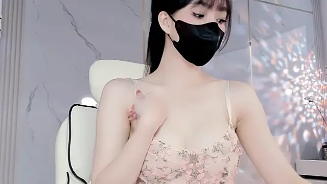 Luli-bae online show from 02/07/25, 03:23