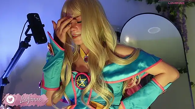 loIijanne online show from 10/07/25, 03:47