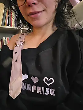 loIijanne online show from 07/23/26, 06:17