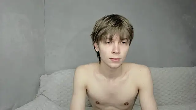 Makentoshi  online show from 04/11/26, 02:16