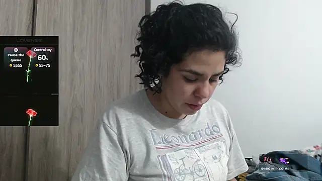 Snapshot of Anne_purple chatting on 02/25/25, 04:21 Anne purple online show from 02/25/25, 04:21