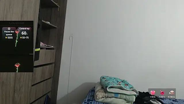 Snapshot of Anne_purple chatting on 02/26/25, 04:45 Anne purple online show from 02/26/25, 04:45