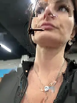 Snapshot of _AHHA_ chatting on 02/28/25, 11:36 AHHA online show from 02/28/25, 11:36