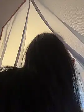 Snapshot of _AHHA_ chatting on 11/22/25, 07:07 AHHA online show from 11/22/25, 07:07