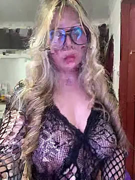 CristalGmez online show from 07/07/26, 04:15