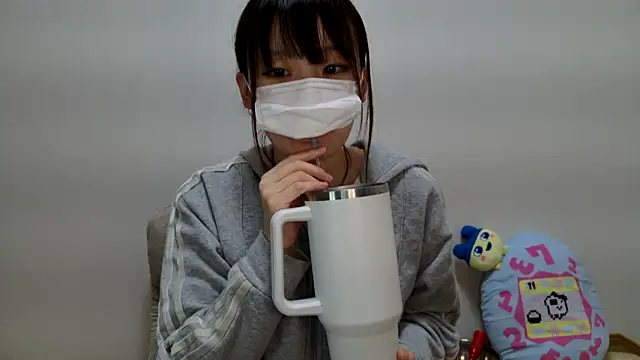 hi---chan- online show from 03/12/25, 09:45