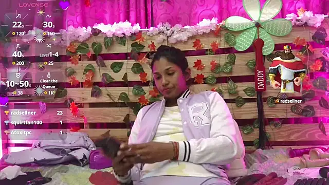 Snapshot of Elsa_Parisi chatting on 01/14/25, 12:22 Elsa Parisi online show from 01/14/25, 12:22