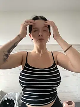 RoxiBlack online show from 10/01/25, 01:50