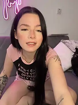 RoxiBlack online show from 04/16/26, 06:47