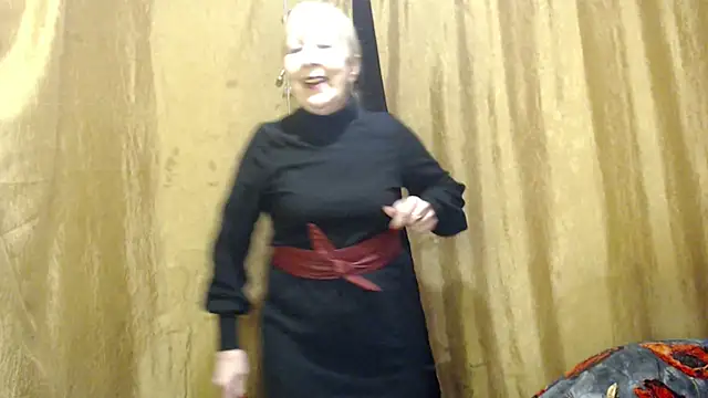 Snapshot of _Estelitta_5 chatting on 03/21/25, 12:17 Estelitta 5 online show from 03/21/25, 12:17