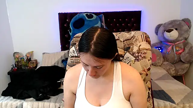 Lorenahot 06 online show from 04/02/26, 07:11