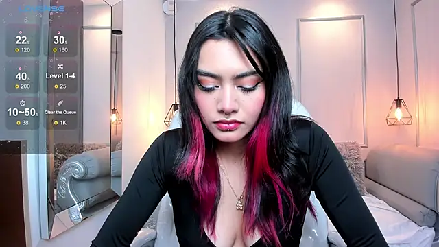 AzuraKindong online show from 01/28/25, 07:21