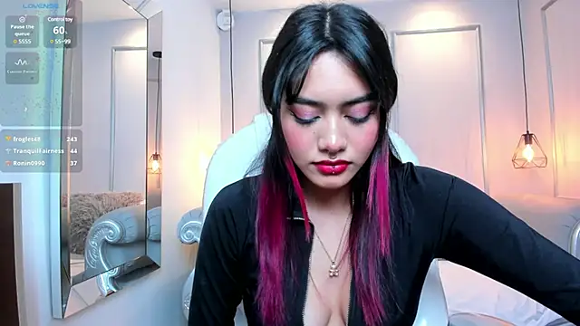 AzuraKindong online show from 02/09/25, 12:28