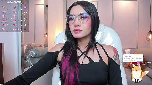 AzuraKindong online show from 10/09/25, 07:23